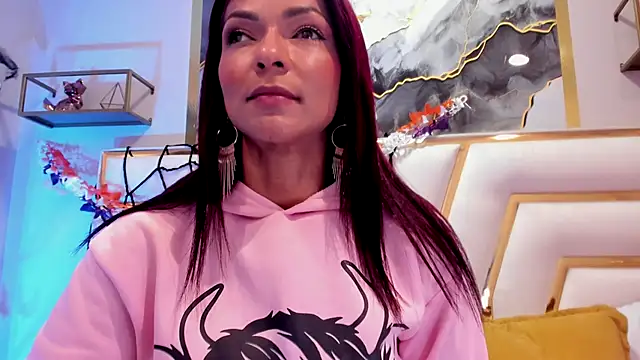 HannaPetit online show from 10/30/25, 07:00