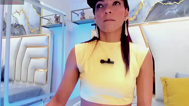 HannaPetit online show from 02/19/26, 07:00