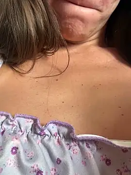 Emmabee123 online show from 04/10/26, 05:53