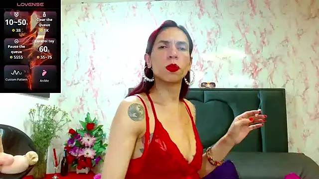 Snapshot of VanessaWolf chatting on 11/19/25, 01:33 VanessaWolf online show from 11/19/25, 01:33