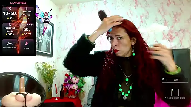 Snapshot of VanessaWolf chatting on 09/20/25, 12:43 VanessaWolf online show from 09/20/25, 12:43