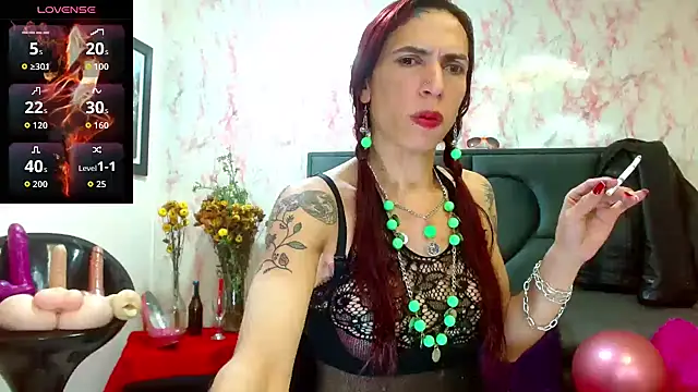 Snapshot of VanessaWolf chatting on 12/16/25, 03:27 VanessaWolf online show from 12/16/25, 03:27