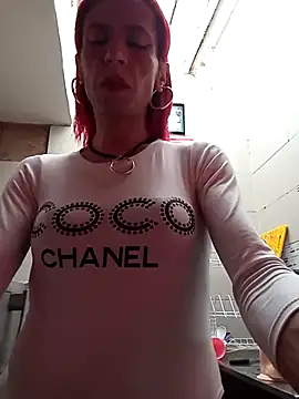 Snapshot of VanessaWolf chatting on 06/21/26, 03:07 VanessaWolf online show from 06/21/26, 03:07