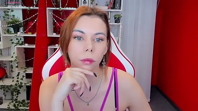 Snapshot of KateCloud chatting on 03/06/25, 05:00 KateCloud online show from 03/06/25, 05:00