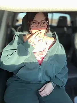 Snapshot of nativepumpkin95 chatting on 02/15/26, 10:52 nativepumpkin95 online show from 02/15/26, 10:52