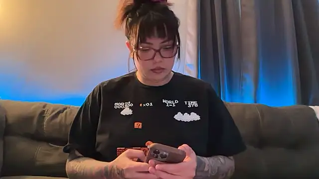 nativepumpkin95 online show from 11/17/25, 09:08