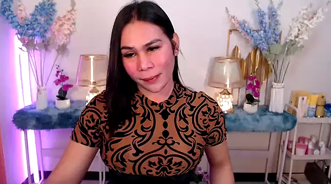 Snapshot of Asian_flabby chatting on 01/27/25, 12:01 Asian flabby online show from 01/27/25, 12:01