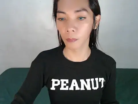 Snapshot of perly_169 chatting on 01/12/25, 07:43 perly 169 online show from 01/12/25, 07:43