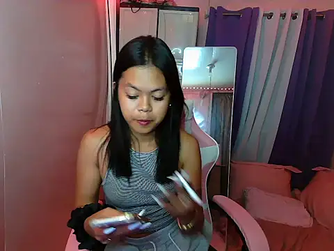 Snapshot of young_salsalita chatting on 03/21/25, 11:55 young salsalita online show from 03/21/25, 11:55