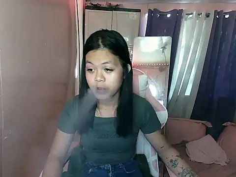 Snapshot of young_salsalita chatting on 03/22/25, 07:15 young salsalita online show from 03/22/25, 07:15