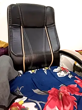 Tamil-hotwife online show from 03/15/26, 12:28