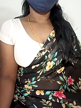 Tamil-hotwife online show from 12/17/25, 12:32