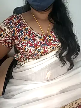 Tamil-hotwife online show from 12/16/25, 05:17
