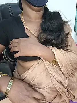 Snapshot of Tamil-hotwife chatting on 05/22/26, 12:30 Tamil-hotwife online show from 05/22/26, 12:30