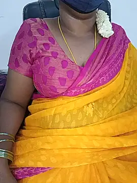 Snapshot of Tamil-hotwife chatting on 05/23/26, 04:39 Tamil-hotwife online show from 05/23/26, 04:39