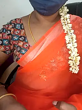 Tamil-hotwife online show from 12/22/25, 05:18