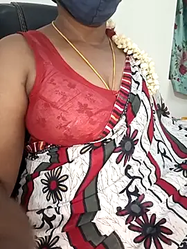 Snapshot of Tamil-hotwife chatting on 05/17/26, 04:40 Tamil-hotwife online show from 05/17/26, 04:40
