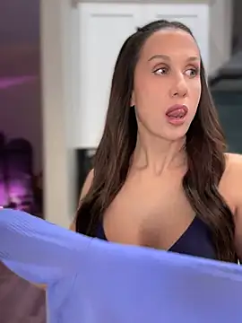 Fiona Kent  online show from 03/07/25, 02:04