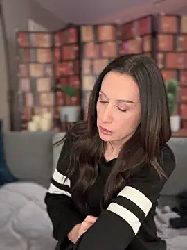 Fiona Kent  online show from 03/15/25, 11:06