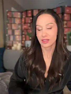 Fiona Kent  online show from 01/26/25, 03:38