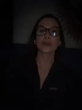 Fiona Kent  online show from 02/18/25, 03:10