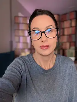 Fiona Kent  online show from 02/16/25, 01:58