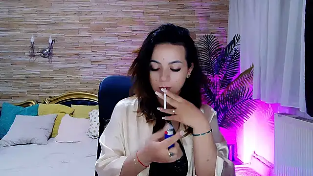 Snapshot of PlayfulElla chatting on 03/19/25, 03:08 PlayfulElla online show from 03/19/25, 03:08