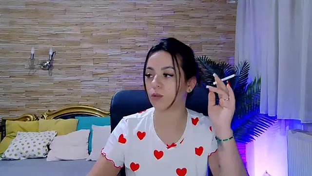 Snapshot of PlayfulElla chatting on 02/21/25, 02:48 PlayfulElla online show from 02/21/25, 02:48