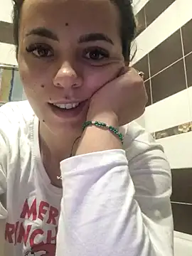 PlayfulElla online show from 12/21/25, 03:14