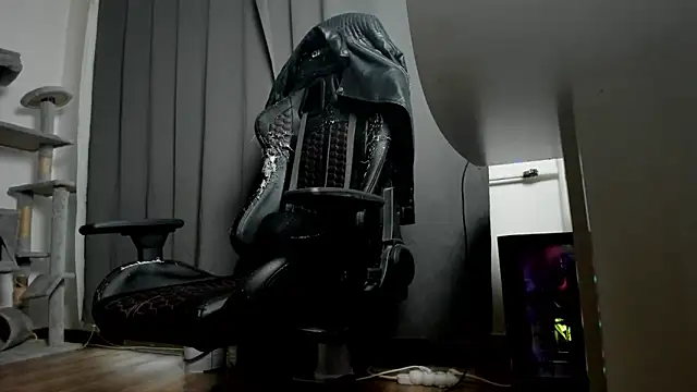 liamaesthetic online show from 11/08/25, 08:40