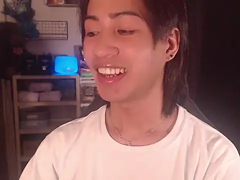 Snapshot of Lemonadexxx chatting on 05/15/26, 03:43 Lemonadexxx online show from 05/15/26, 03:43