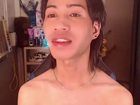 Snapshot of Lemonadexxx chatting on 04/19/26, 06:10 Lemonadexxx online show from 04/19/26, 06:10