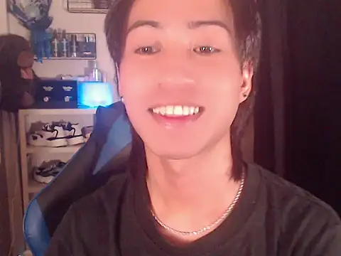 Snapshot of Lemonadexxx chatting on 04/21/26, 02:23 Lemonadexxx online show from 04/21/26, 02:23