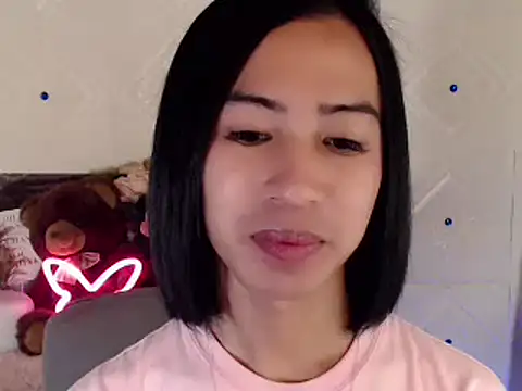 Snapshot of Lemonadexxx chatting on 02/15/25, 10:44 Lemonadexxx online show from 02/15/25, 10:44