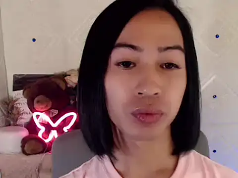 Snapshot of Lemonadexxx chatting on 02/15/25, 01:49 Lemonadexxx online show from 02/15/25, 01:49