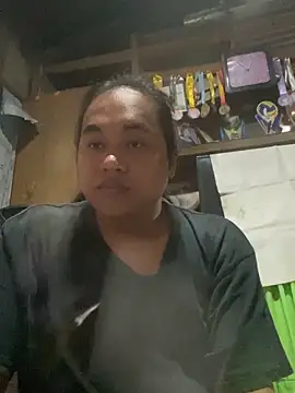Snapshot of bettina_love chatting on 04/17/26, 04:54 bettina love online show from 04/17/26, 04:54