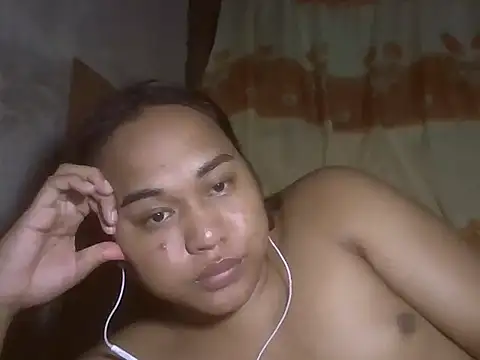 Snapshot of bettina_love chatting on 06/20/26, 08:25 bettina love online show from 06/20/26, 08:25