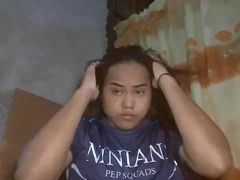 Snapshot of bettina_love chatting on 07/08/26, 12:28 bettina love online show from 07/08/26, 12:28