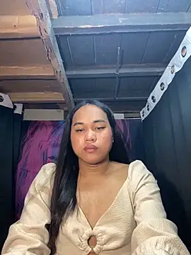 Snapshot of bettina_love chatting on 11/14/25, 08:07 bettina love online show from 11/14/25, 08:07