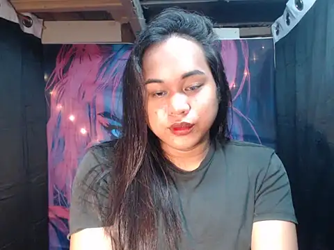 Snapshot of bettina_love chatting on 11/01/25, 02:55 bettina love online show from 11/01/25, 02:55