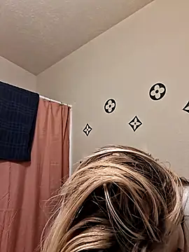 bootiebby online show from 10/29/25, 02:27