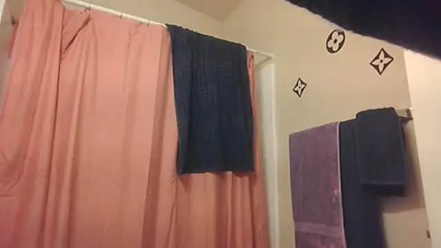 bootiebby online show from 12/02/25, 08:21