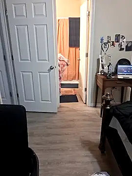 bootiebby online show from 10/13/25, 03:41