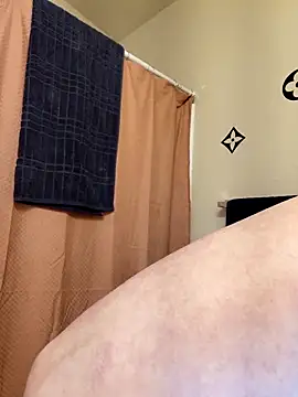 Snapshot of bootiebby chatting on 02/17/26, 05:10 bootiebby online show from 02/17/26, 05:10