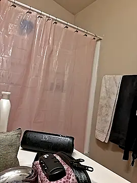 bootiebby online show from 09/24/25, 05:19