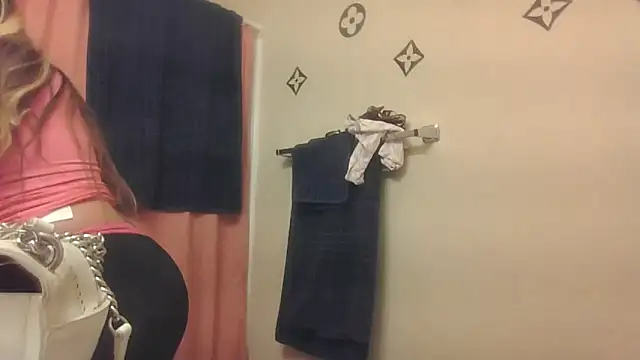 bootiebby online show from 11/21/25, 10:25