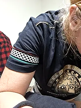 bootiebby online show from 09/19/25, 09:02