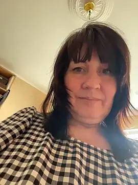 XLindaMilfX online show from 06/01/26, 12:16