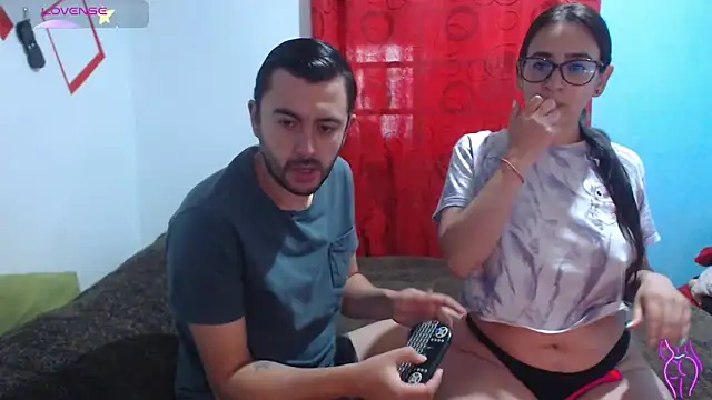 Snapshot of party2col chatting on 12/13/24, 01:44 party2col online show from 12/13/24, 01:44