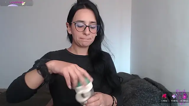 Snapshot of party2col chatting on 02/12/26, 04:18 party2col online show from 02/12/26, 04:18